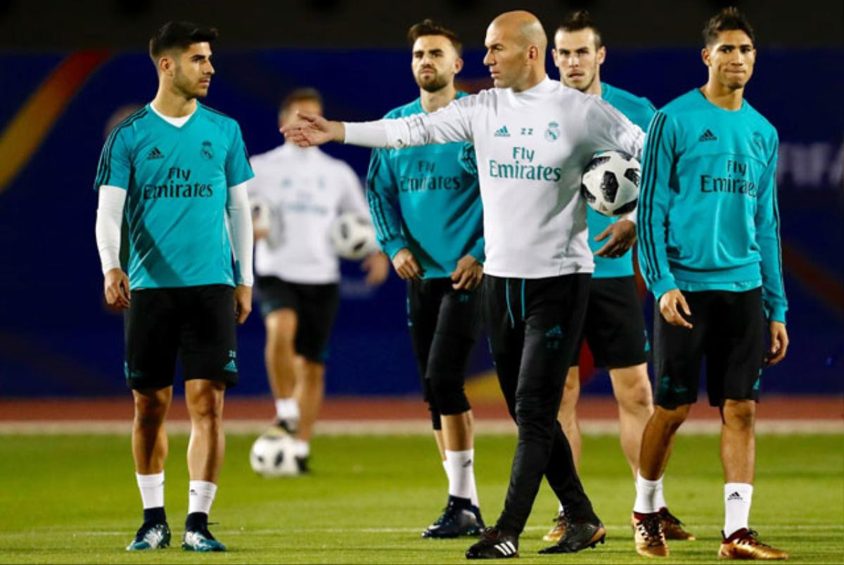 Real đại loạn, học trò bất bình với HLV Zidane Ảnh 1