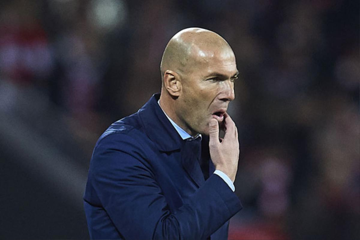 Real đại loạn, học trò bất bình với HLV Zidane Ảnh 3