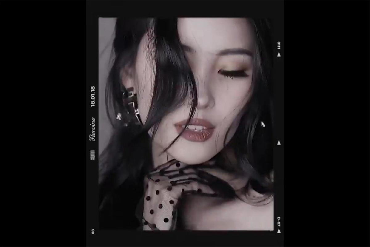 Sunmi ma mị, quá ám ảnh với tiếng hát vu vơ trong teaser trở lại Ảnh 2