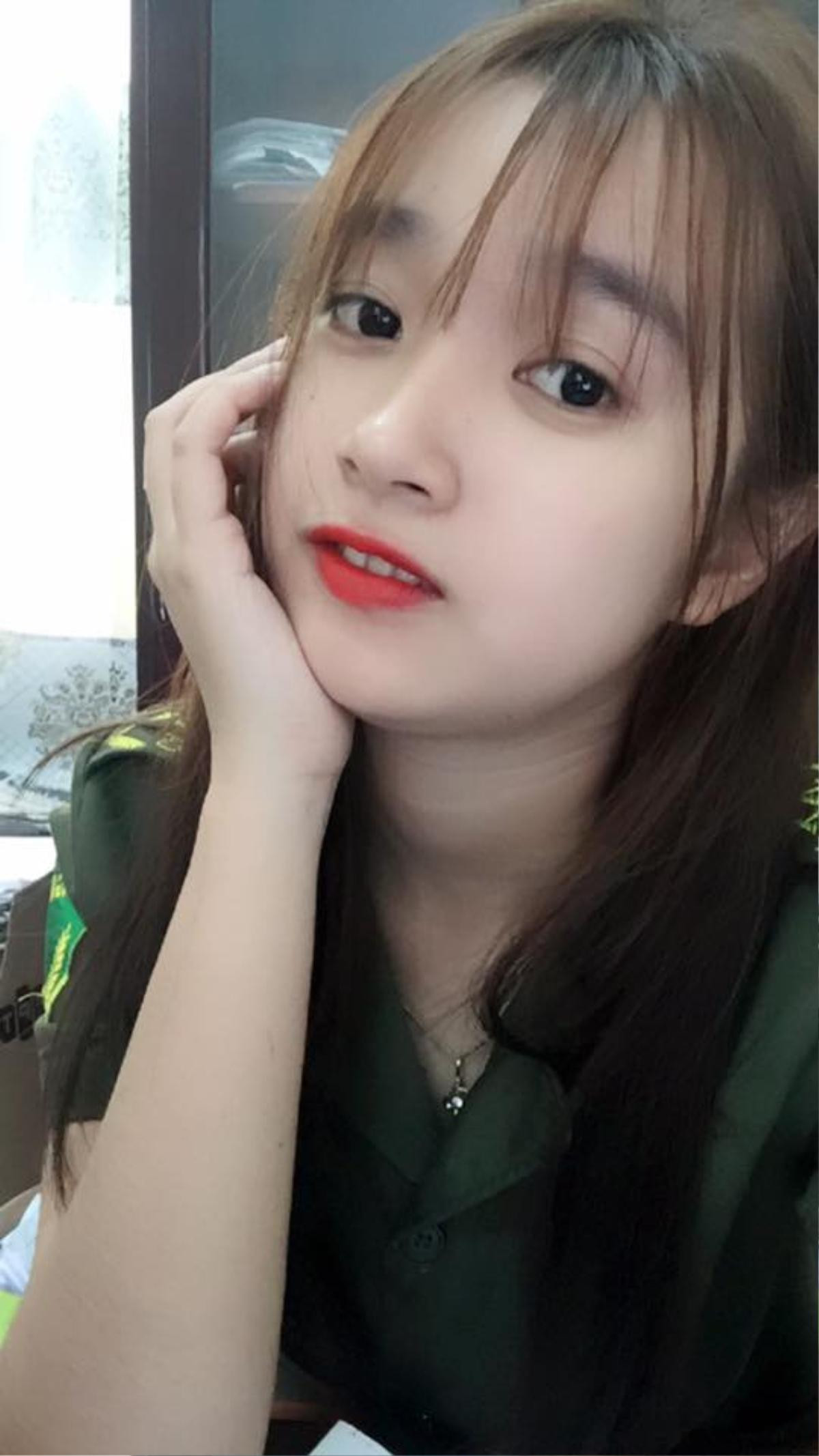 'Nụ cười tỏa nắng' của nữ Công an viên xinh đẹp như hot girl Ảnh 6