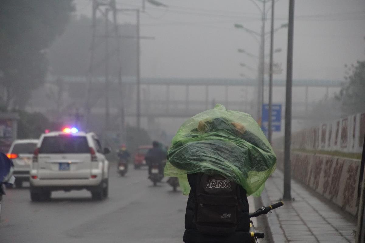 Hà Nội trong tôi hôm nay hơi… khó chịu Ảnh 4