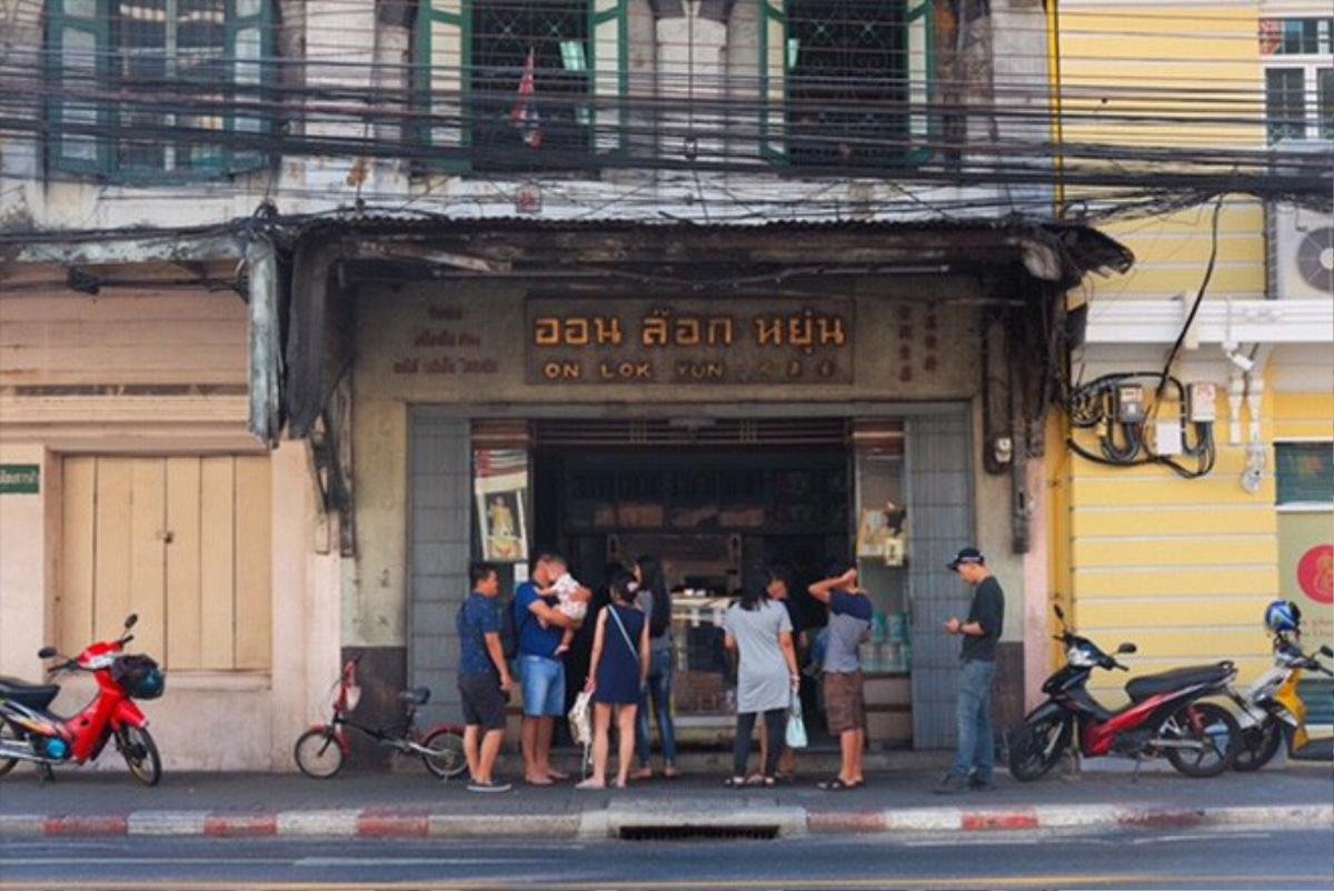 Quán ăn có tuổi đời hơn 80 năm ở Bangkok cực nổi tiếng mà giá chỉ từ 17k Ảnh 8