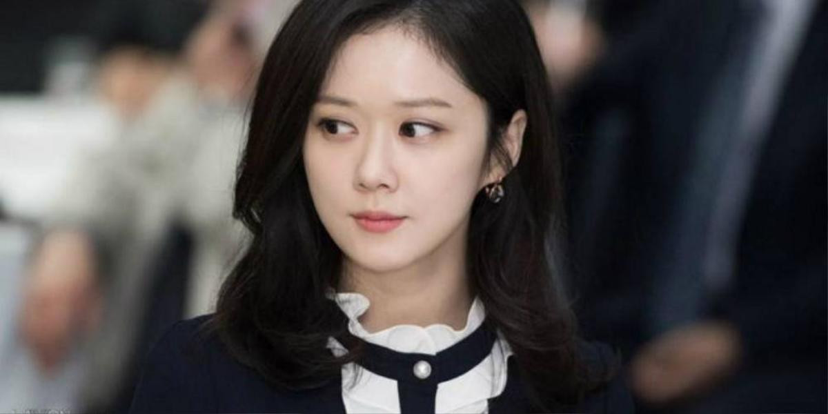 'Gái già' Jang Nara sẽ có chuyện tình lãng mạn với trai trẻ Kang Ha Neul trong 'Dog, Witch, and Me' Ảnh 1