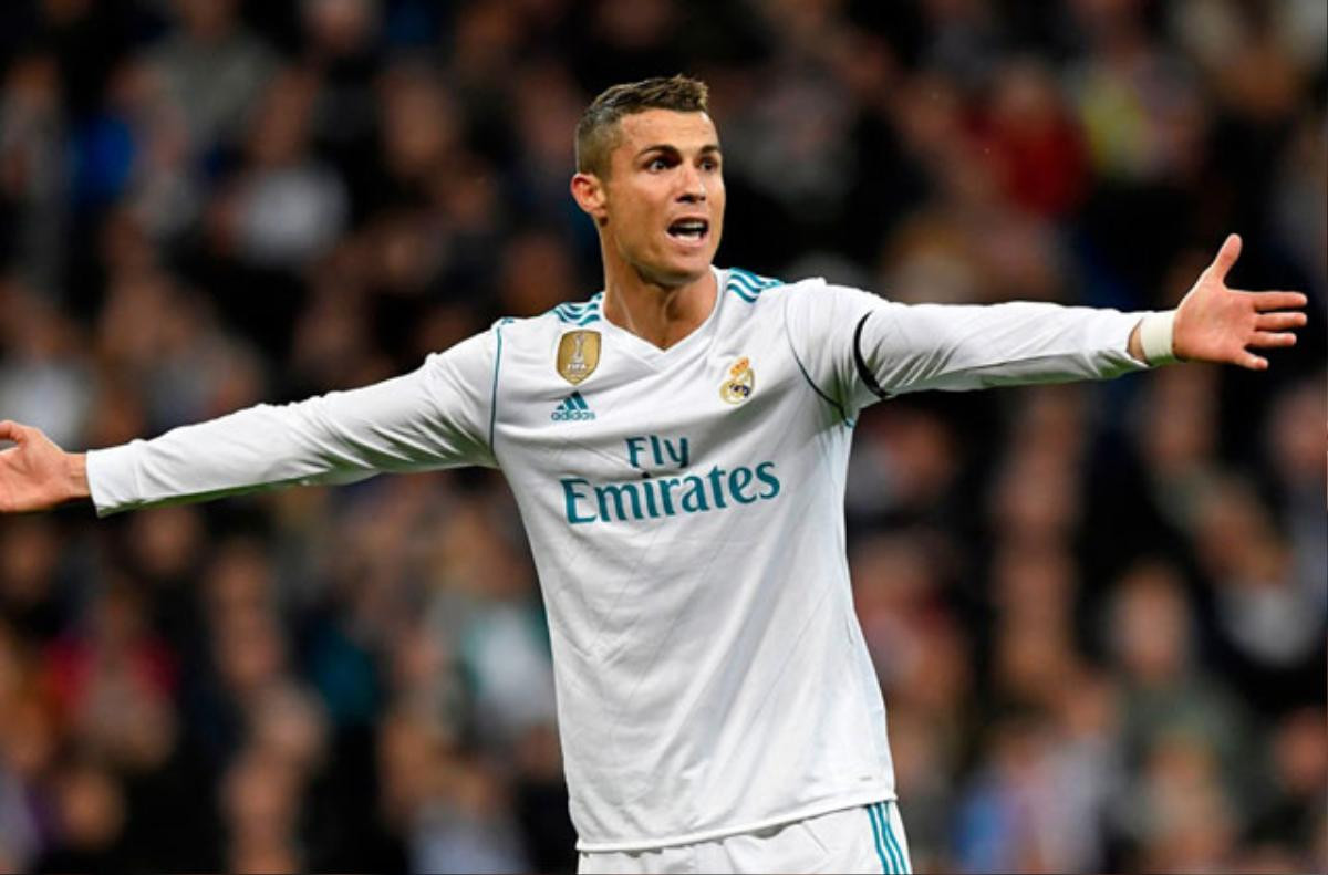 Đây! Lý do Real cần bán Ronaldo ngay và luôn Ảnh 1