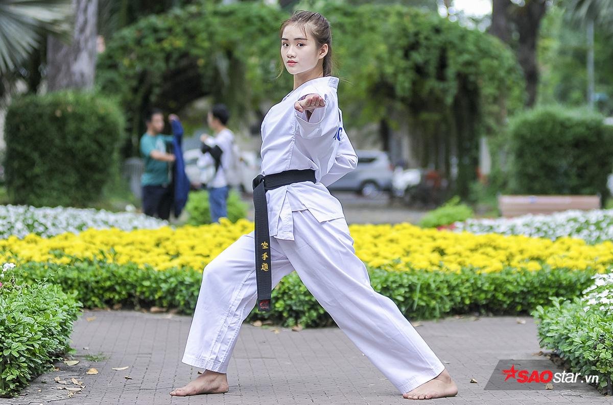 Hot girl Karate múa quyền 'đốn tim' fan, thích bạn trai giỏi võ hơn mình Ảnh 1