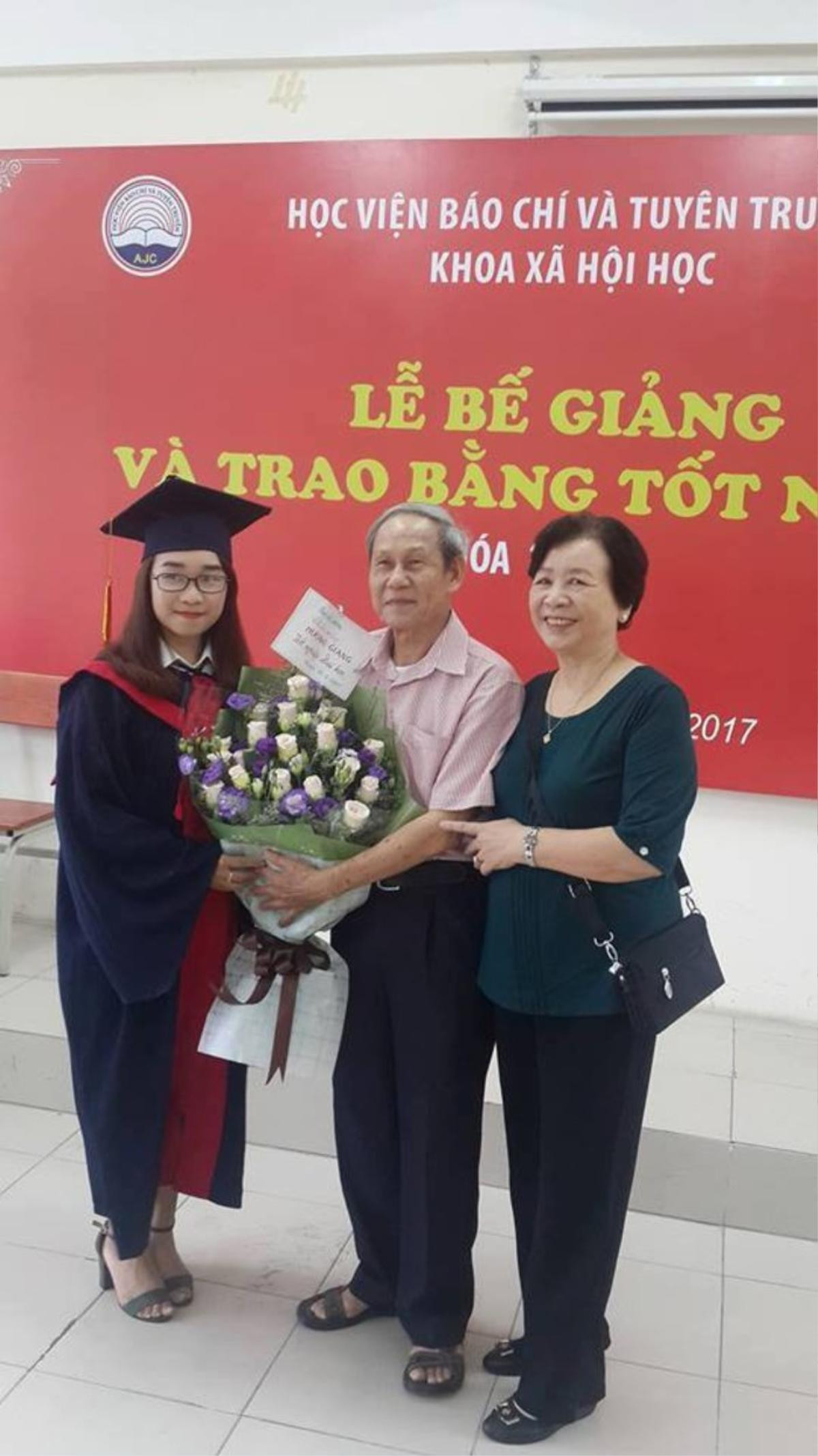 Chân dung 'Ông ngoại của năm': Có 8 đứa cháu, ngày nào cũng đạp xe gửi quà cho tất cả! Ảnh 6