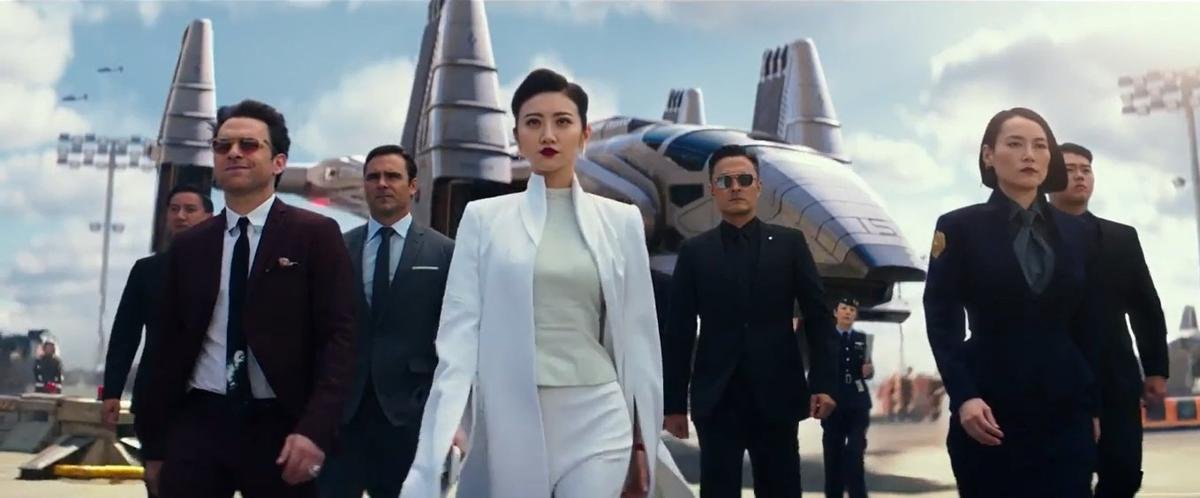 Clip: Nghẹt thở với trận chiến giữa Kaiju và Jaeger trong 'Pacific Rim: Uprising' Ảnh 13