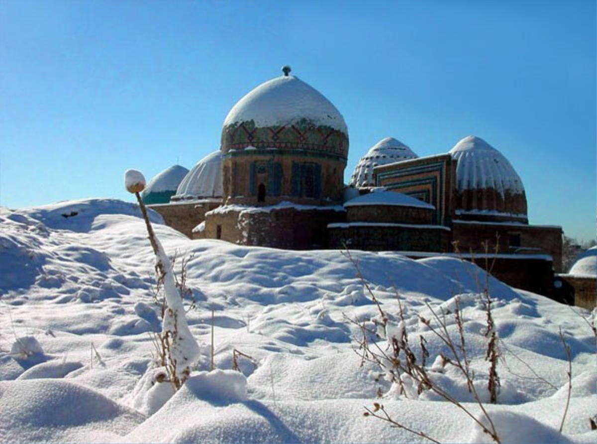 Quá quen với mùa đông âm độ, tuyết rơi dày cũng không làm khó cầu thủ Uzbekistan trong trận chung kết với U23 Việt Nam Ảnh 3