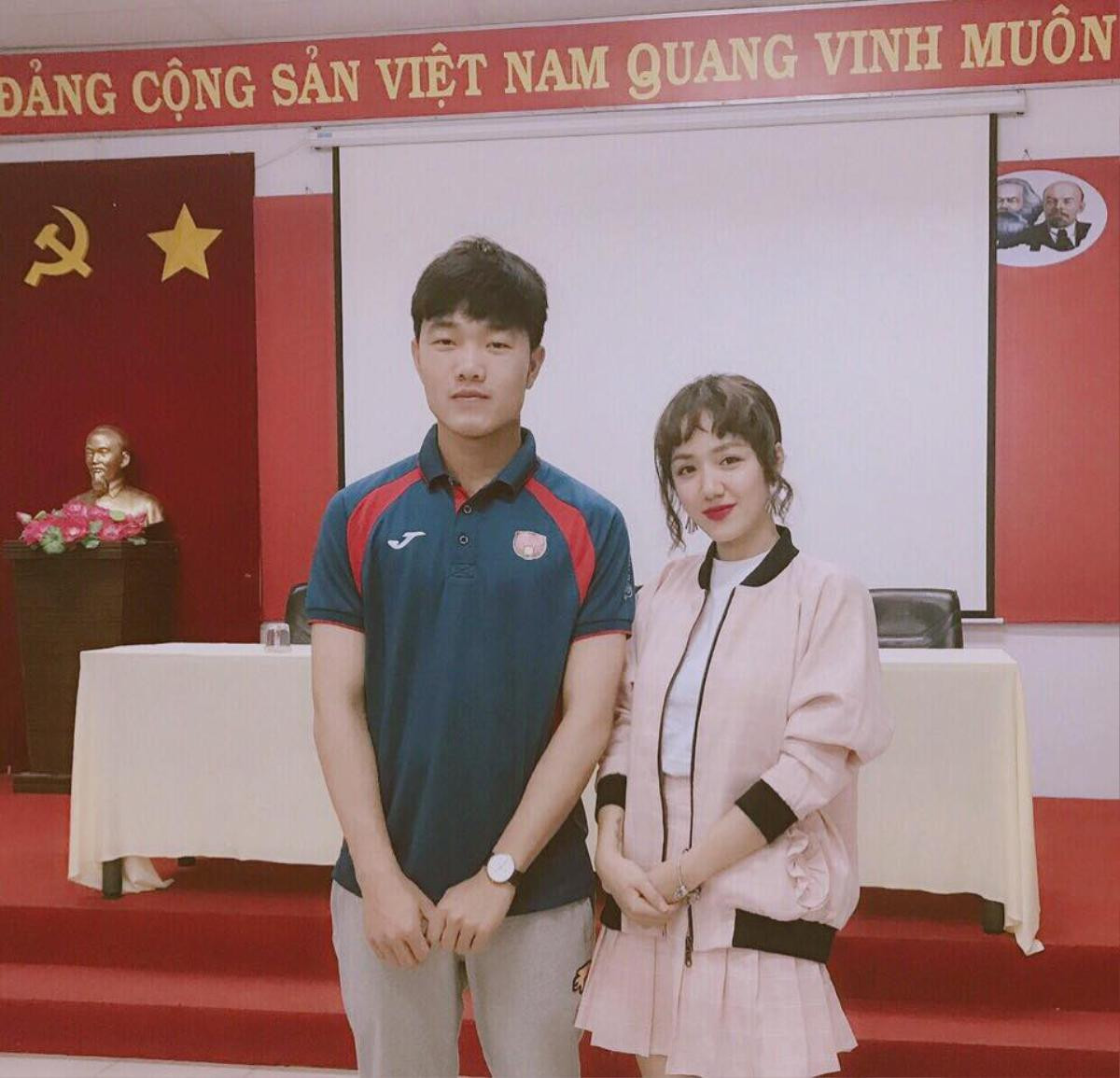 Biểu cảm đáng yêu của 'Híp' Xuân Trường được so sánh 'đơ đẳng cấp' giống Cao Ngân Ảnh 4