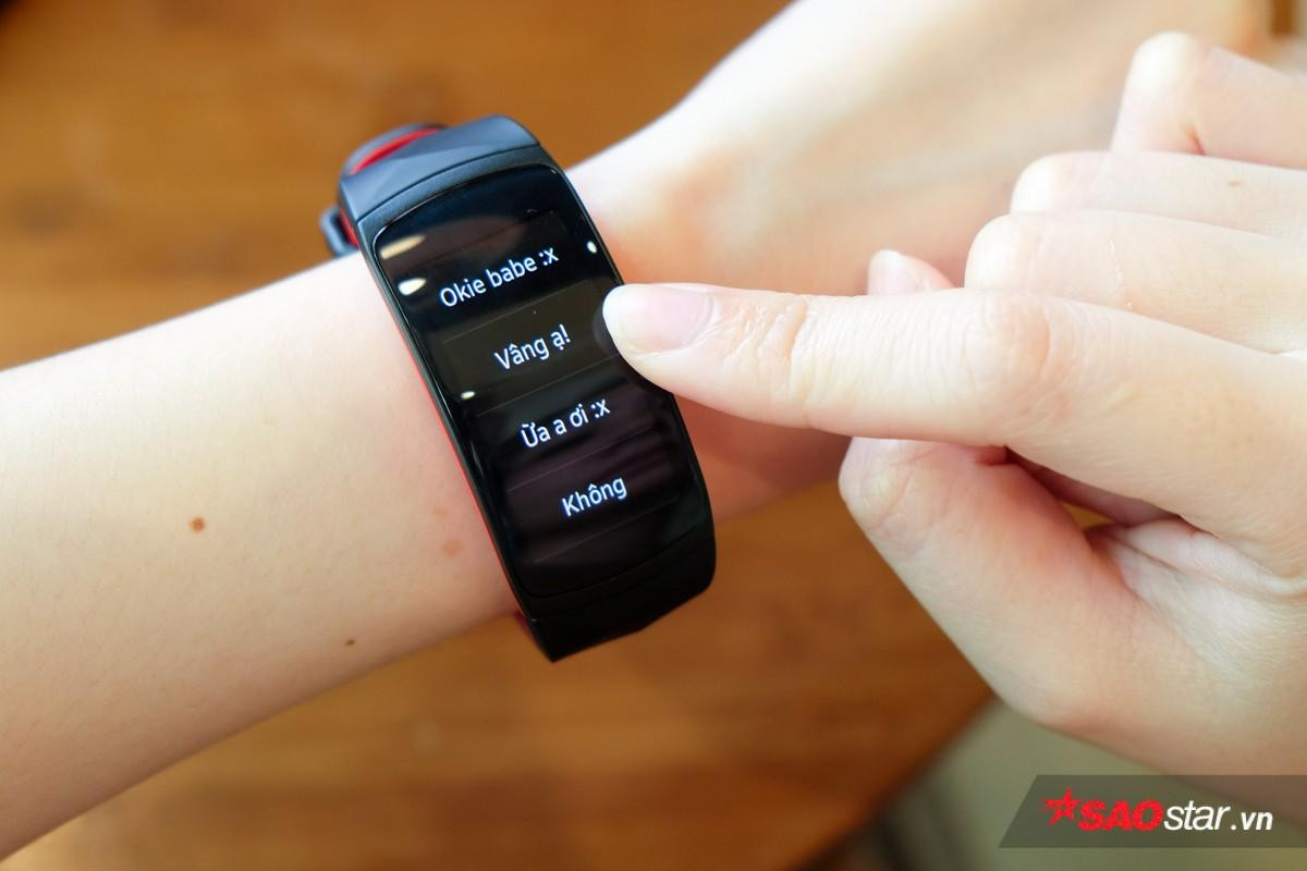 Ngoài theo dõi sức khoẻ, Gear Fit2 Pro còn có 4 công dụng 'chất lừ' này Ảnh 3