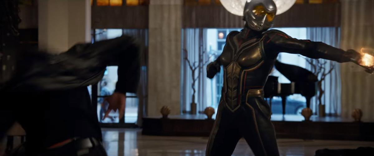 'Ant-man 2': Không chỉ ở người, bây giờ còn có thể thu nhỏ - phóng to cả nhà, xe và đồ chơi Ảnh 11