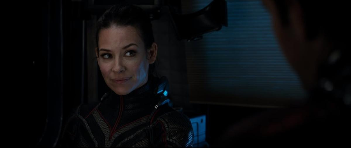 'Ant-man 2': Không chỉ ở người, bây giờ còn có thể thu nhỏ - phóng to cả nhà, xe và đồ chơi Ảnh 3