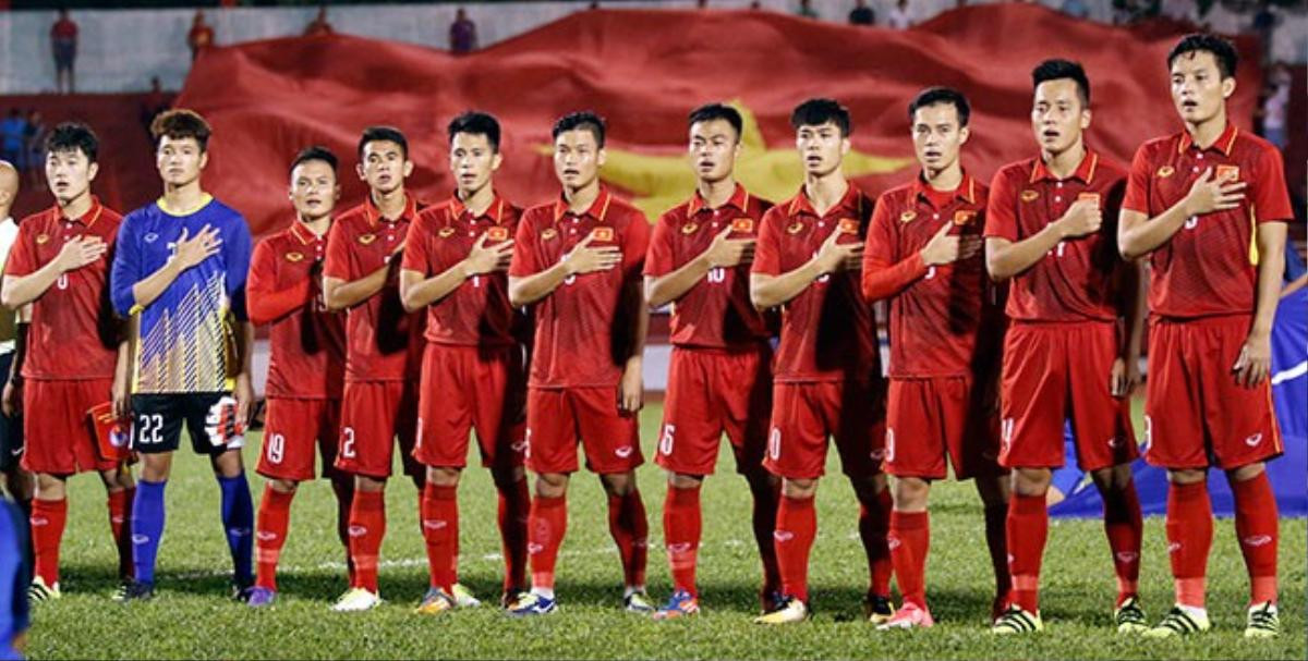 ‘Cháy vé’ giao lưu U23 VN tại TP.HCM: Người hâm mộ xếp hàng dài cả km Ảnh 3