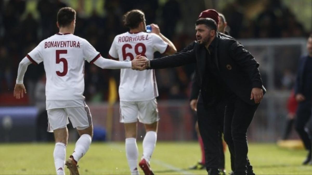 Gattuso - Gã gù Quasimodo giữa thành Milan! Ảnh 2