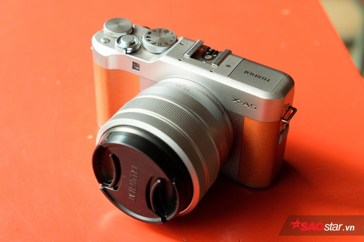 Trên tay máy ảnh Fujifilm X-A5 vừa ra mắt: Bình cũ nhưng rượu mới! Ảnh 1