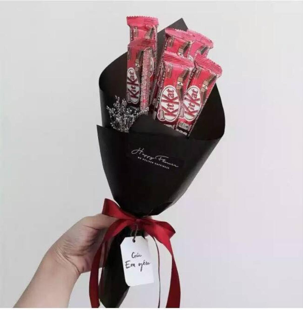 Quên chocolate cũ ký đi, những bó hoa 'thần chú' đánh thẳng vào dạ dày này mới là đường ngắn nhất hạ gục trái tim nửa kia dịp Valentine Ảnh 2