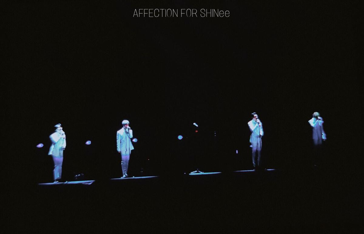 Concert trở lại của SHINee: Fan khóc nghẹn, sân khấu vẫn sáng đèn chờ Jonghyun Ảnh 4