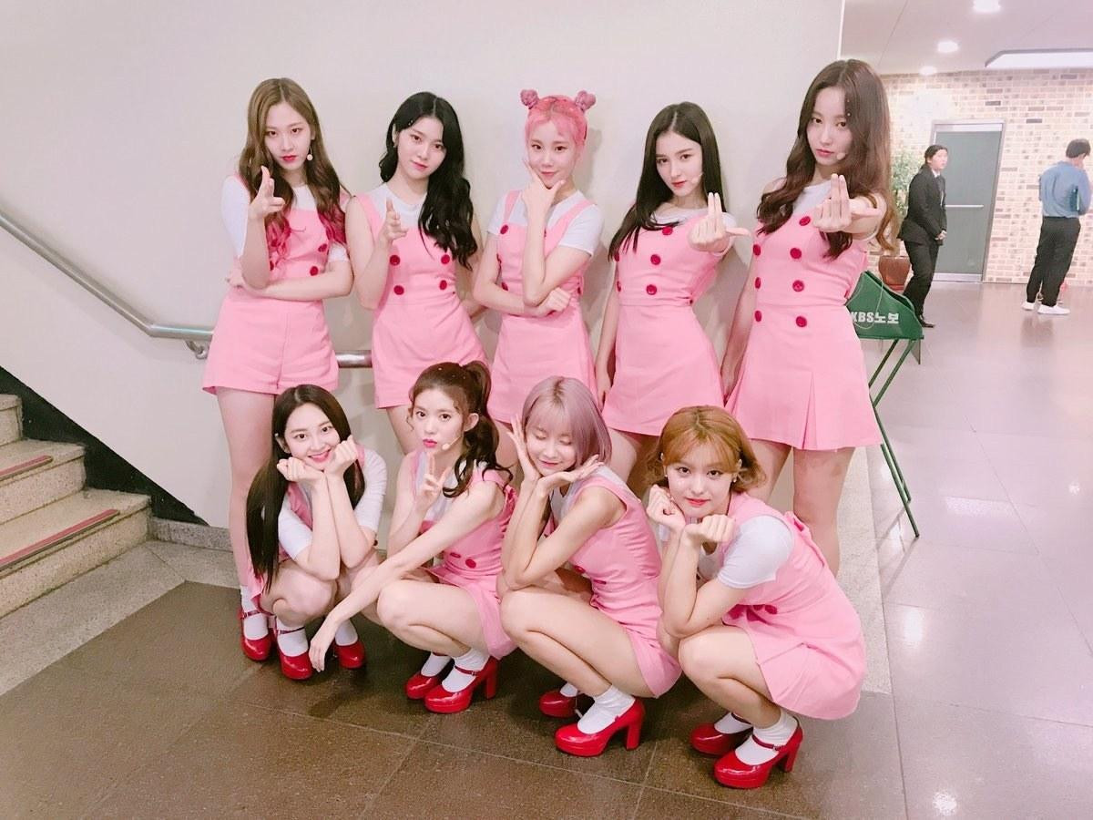 Dù Momoland gian lận hay không, Kpop fan cũng không thể làm ngơ trước nhan sắc này! Ảnh 1