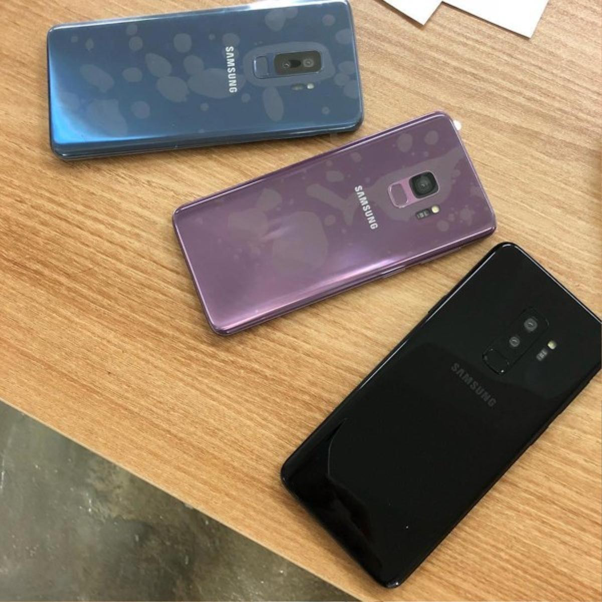 Samsung Galaxy S9 và S9+ 'bằng xương bằng thịt' lại lộ diện trước giờ G Ảnh 2