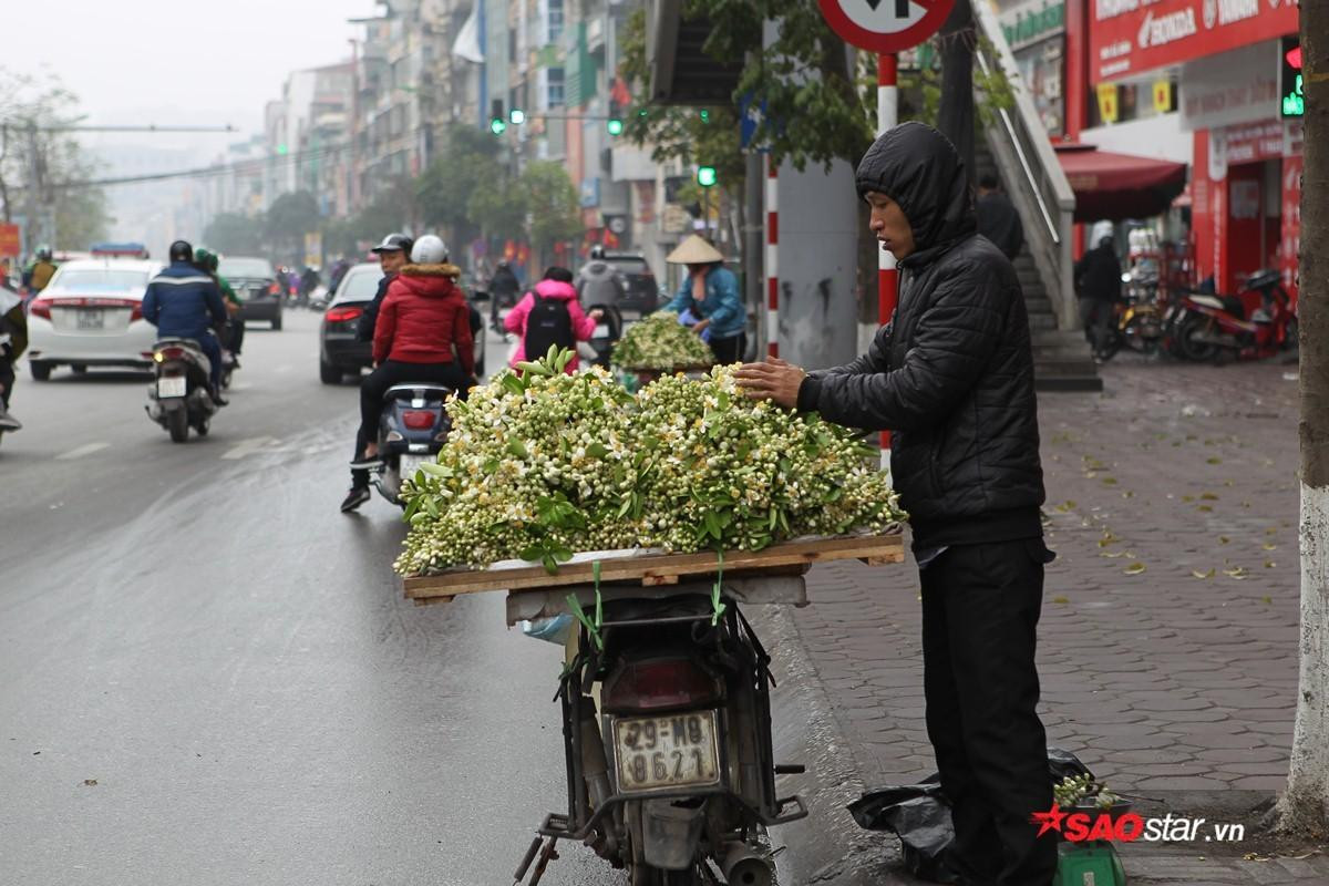 Giữa những ngày mưa phùn tí tã, có một niềm vui mang tên mùa hoa bưởi 'thơm từng cơn gió' Ảnh 10