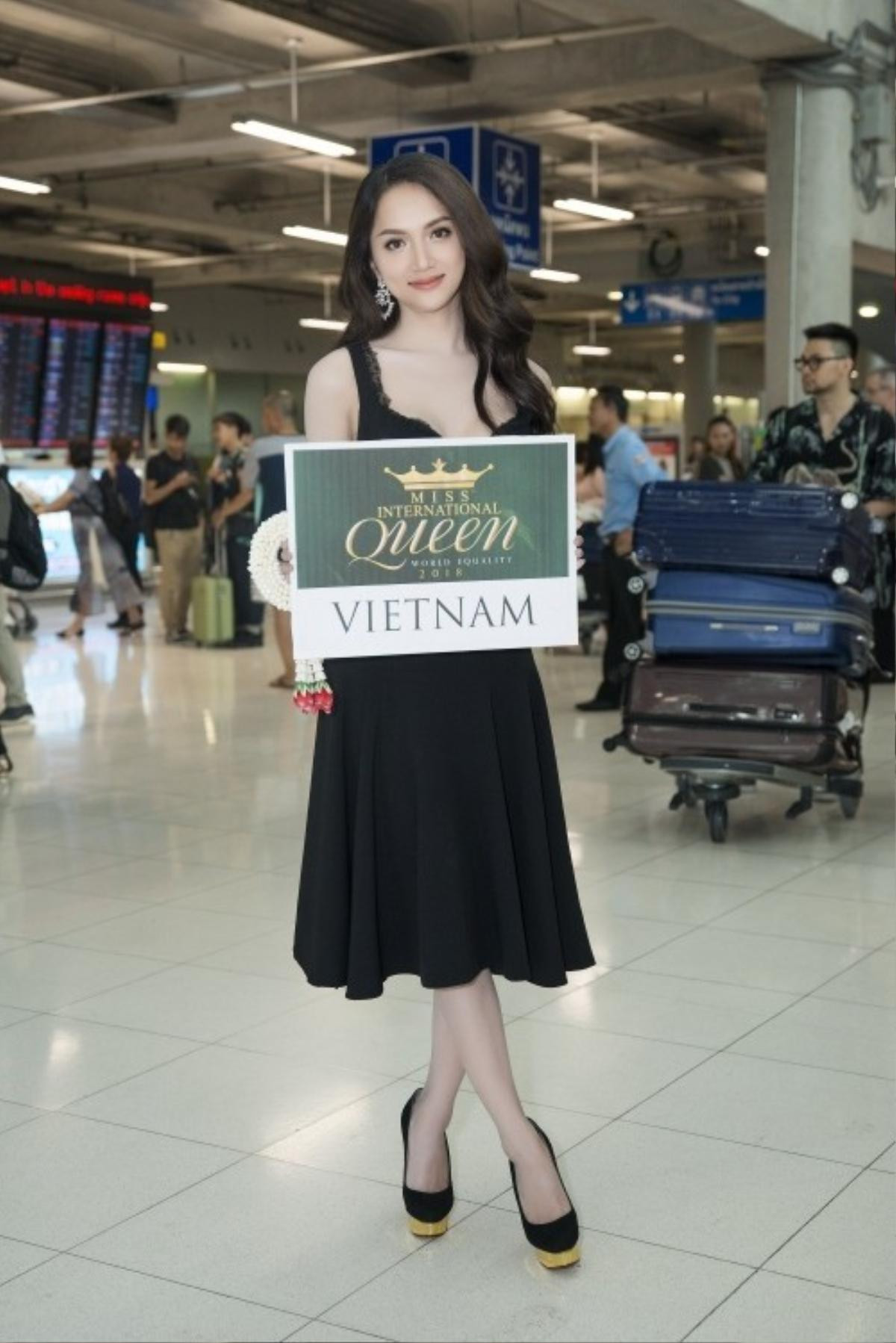 Miss International Queen 2018: Hương Giang 'đọ sắc' bất phân thắng bại bên 'thiên thần' chuyển giới Thái Lan Ảnh 6