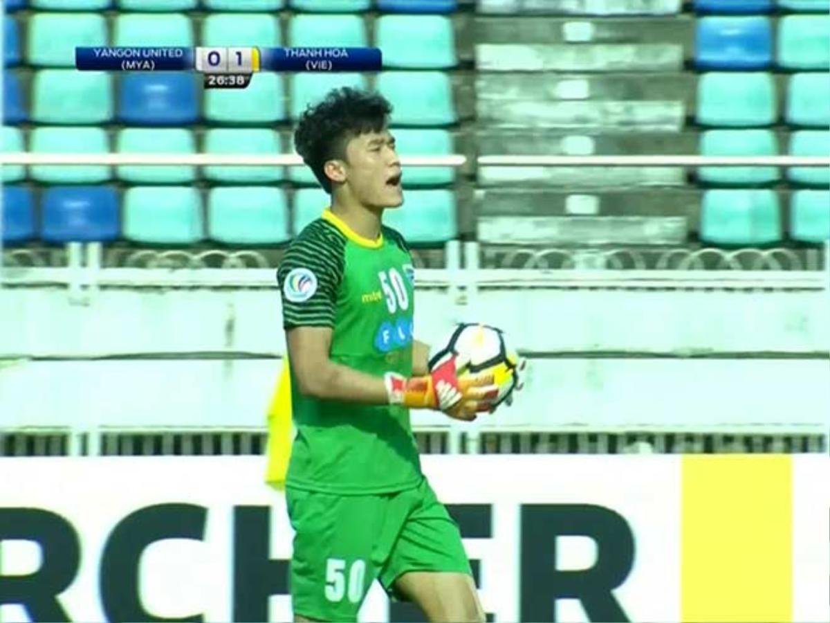 Bùi Tiến Dũng mắc sai lầm ở AFC Cup 2018: Áp lực chỉ mới bắt đầu! Ảnh 1