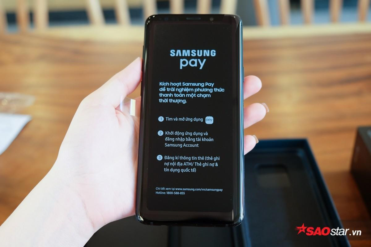 'Đập hộp' Galaxy S9+ màu đen tại Việt Nam: Đẹp ngỡ ngàng vừa quen vừa lạ! Ảnh 3