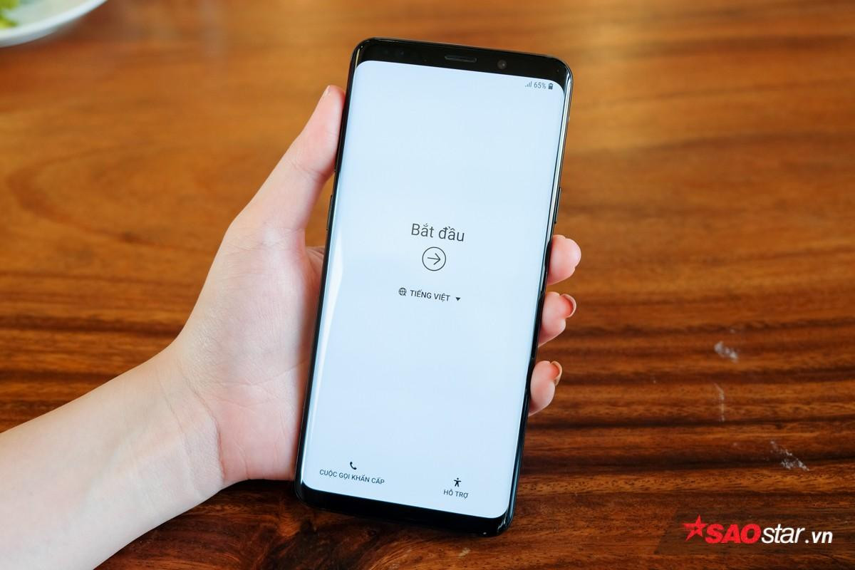 'Đập hộp' Galaxy S9+ màu đen tại Việt Nam: Đẹp ngỡ ngàng vừa quen vừa lạ! Ảnh 5