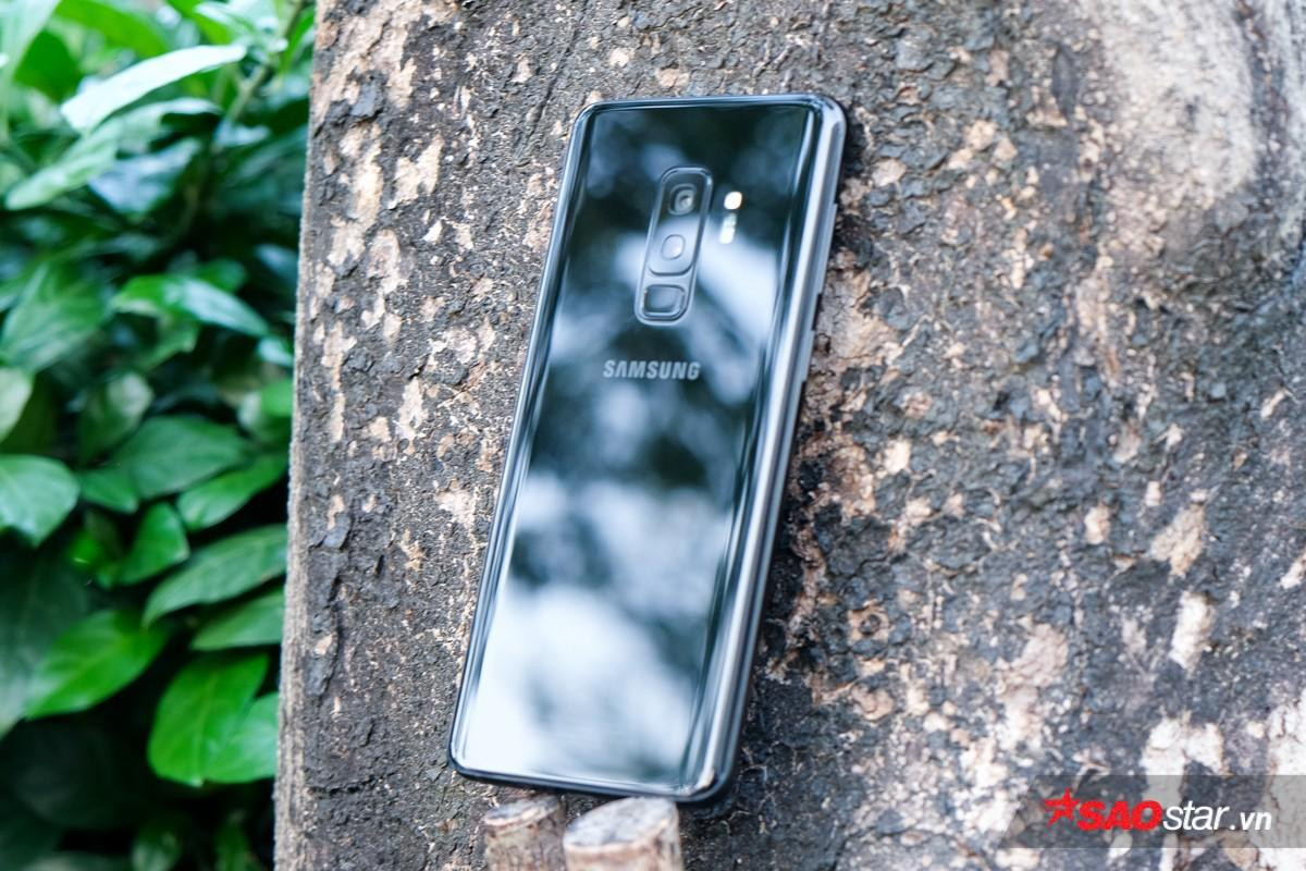 'Đập hộp' Galaxy S9+ màu đen tại Việt Nam: Đẹp ngỡ ngàng vừa quen vừa lạ! Ảnh 17