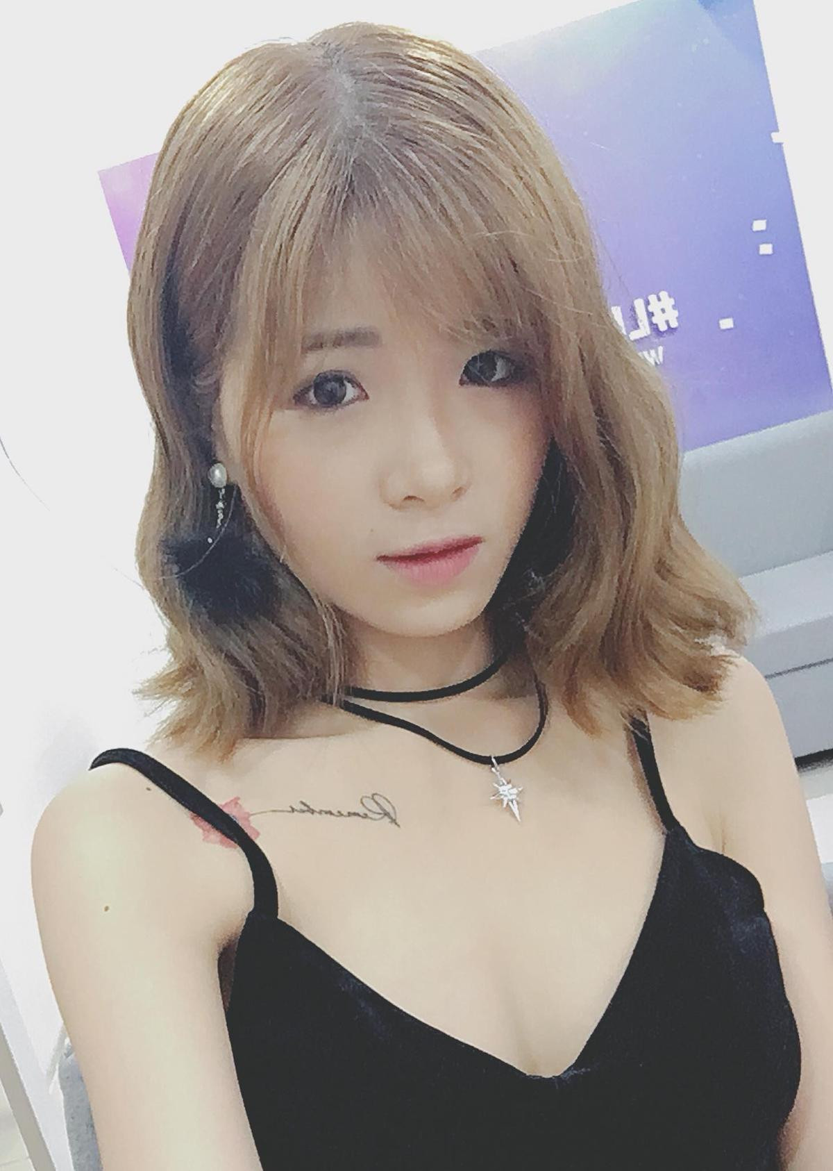 Dàn hot girl cảnh báo Real trước trận đại chiến lượt về với PSG Ảnh 3