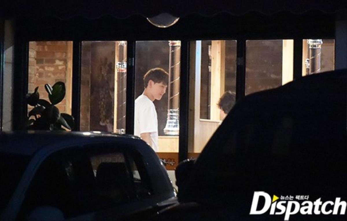 Dispatch tung bằng chứng hẹn hò của Park Shin Hye và Choi Tae Joon Ảnh 7