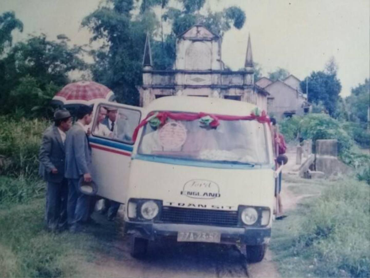 Dân mạng 'sốt xình xịch' trào lưu khoe ảnh cưới của bố mẹ vào đúng ngày 8/3 Ảnh 13