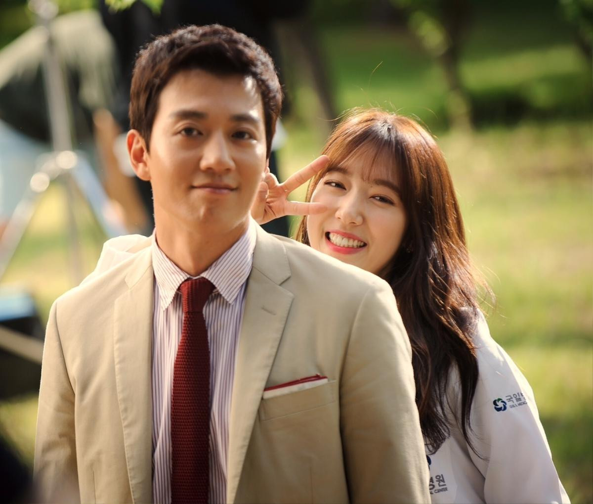 Hàng loạt 'thuyền' couple chìm nghỉm sau tin hẹn hò của Park Shin Hye - Tae Joon! Ảnh 10