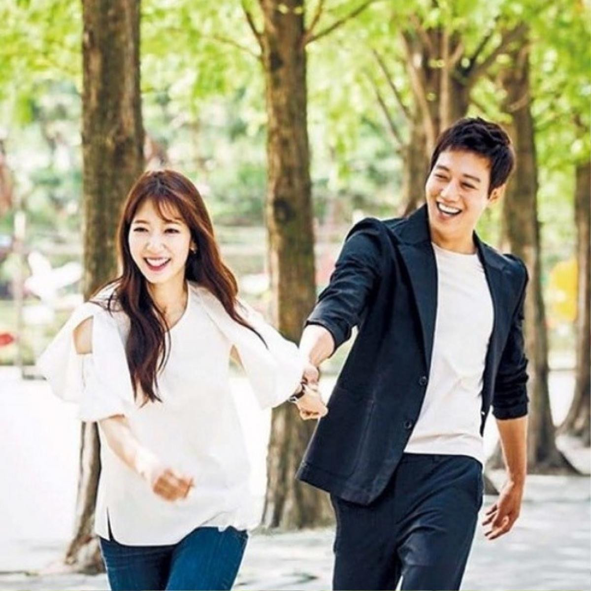 Hàng loạt 'thuyền' couple chìm nghỉm sau tin hẹn hò của Park Shin Hye - Tae Joon! Ảnh 11