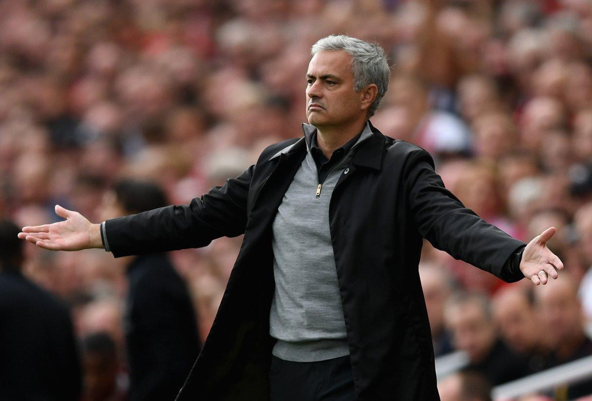 Mourinho sẽ dùng chiến thuật 'mặt dày' để đấu với Liverpool ? Ảnh 1