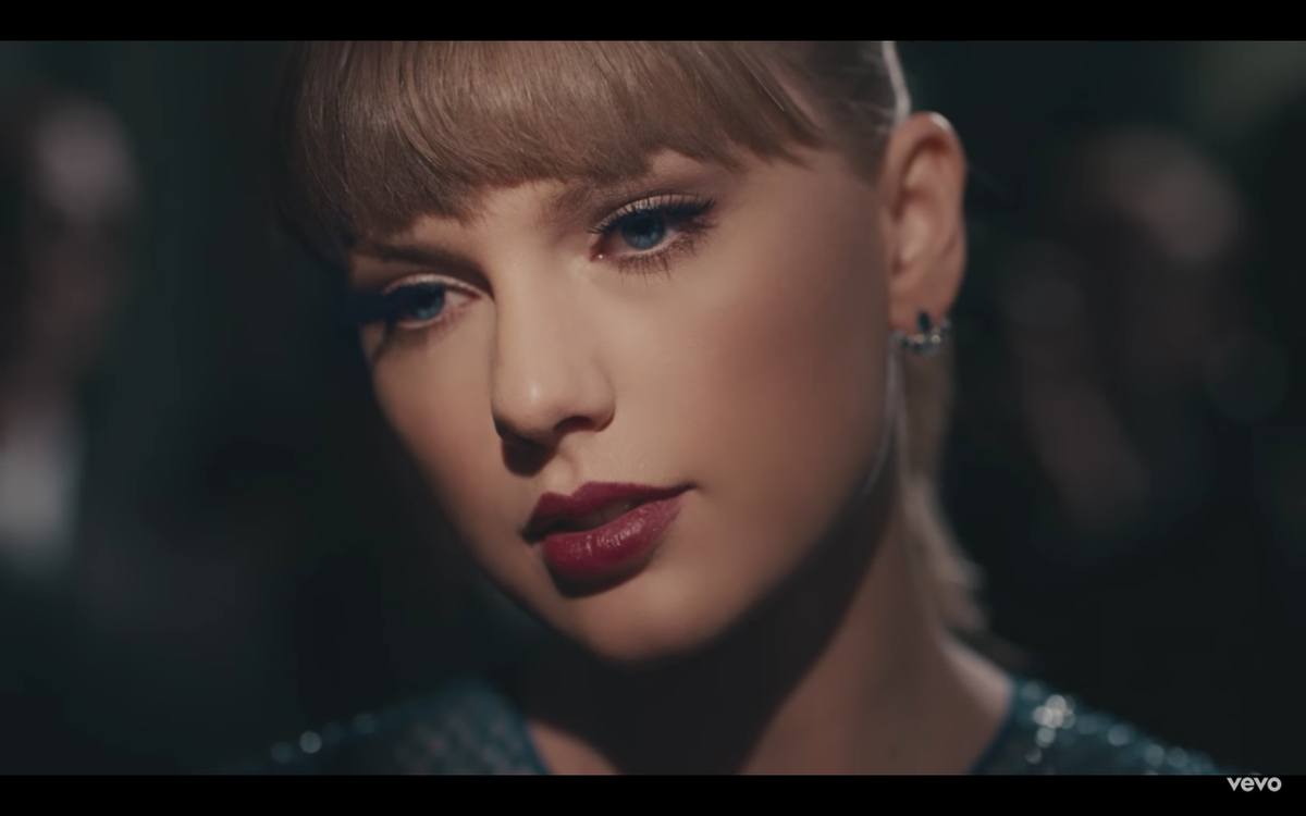 Taylor Swift nhiều 'muối' trong MV mới thế này thì Katy Perry cũng phải 'xin quỳ' Ảnh 1