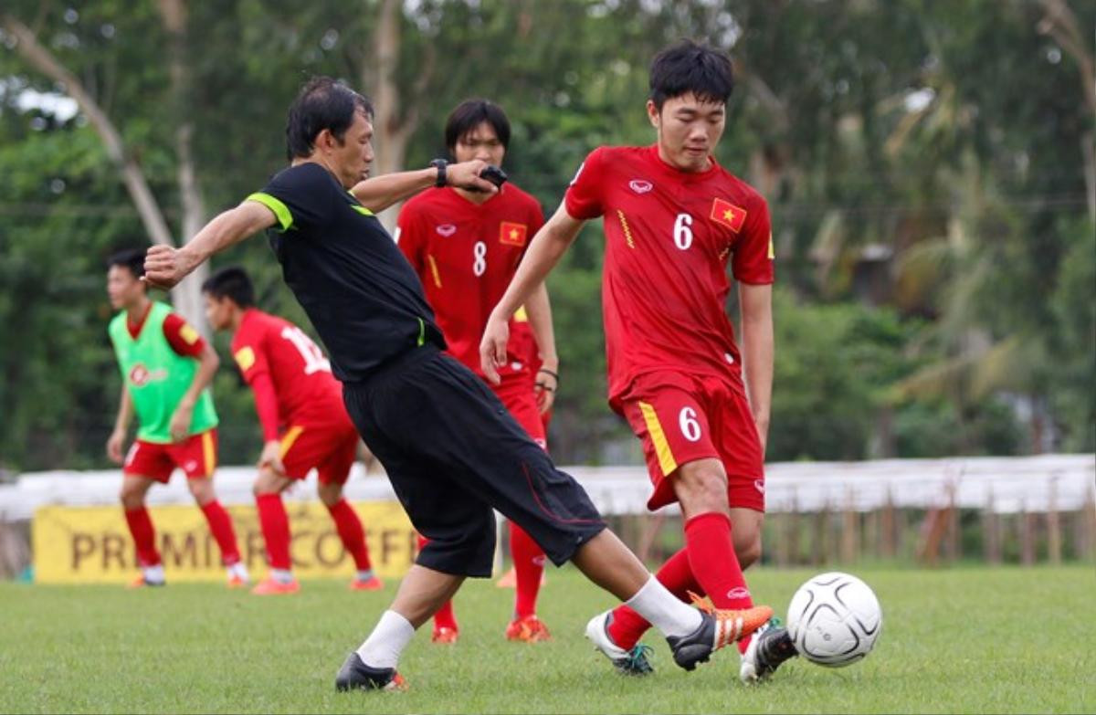 HLV đội HAGL: 'Xuân Trường đá tốt, chỉ lo cho Tuấn Anh' Ảnh 1