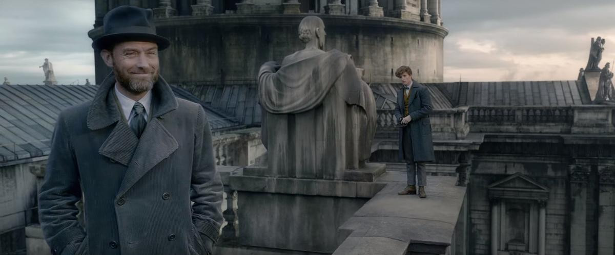 'Fantastic Beasts 2': Về lại trường Hogwarts và gặp cụ Dumbledore thời trẻ trong teaser đầu tiên Ảnh 9