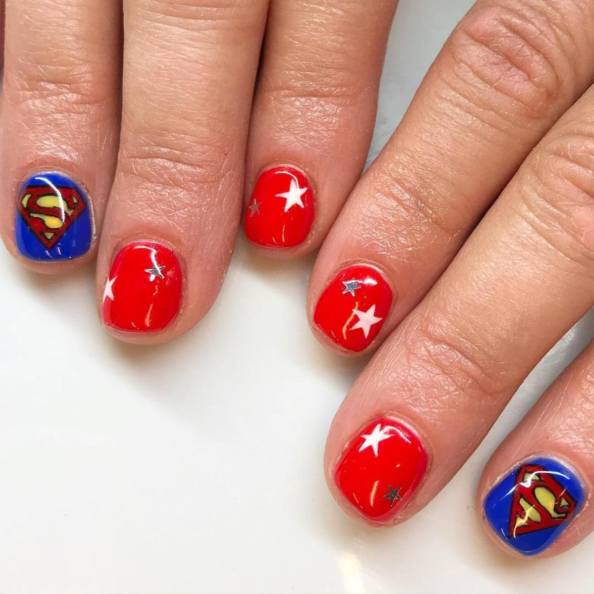 Hè 2018, nàng mê nails cứ tô dưa hấu, vẽ siêu nhân lên móng là đảm bảo nổi hết phần thiên hạ Ảnh 7