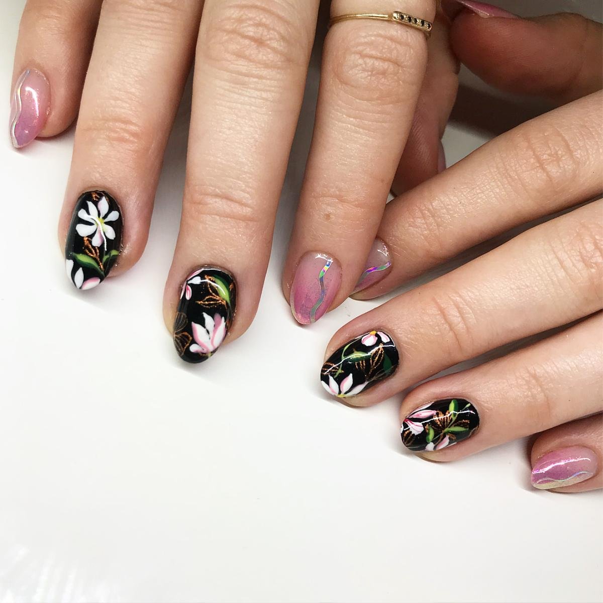 Hè 2018, nàng mê nails cứ tô dưa hấu, vẽ siêu nhân lên móng là đảm bảo nổi hết phần thiên hạ Ảnh 2