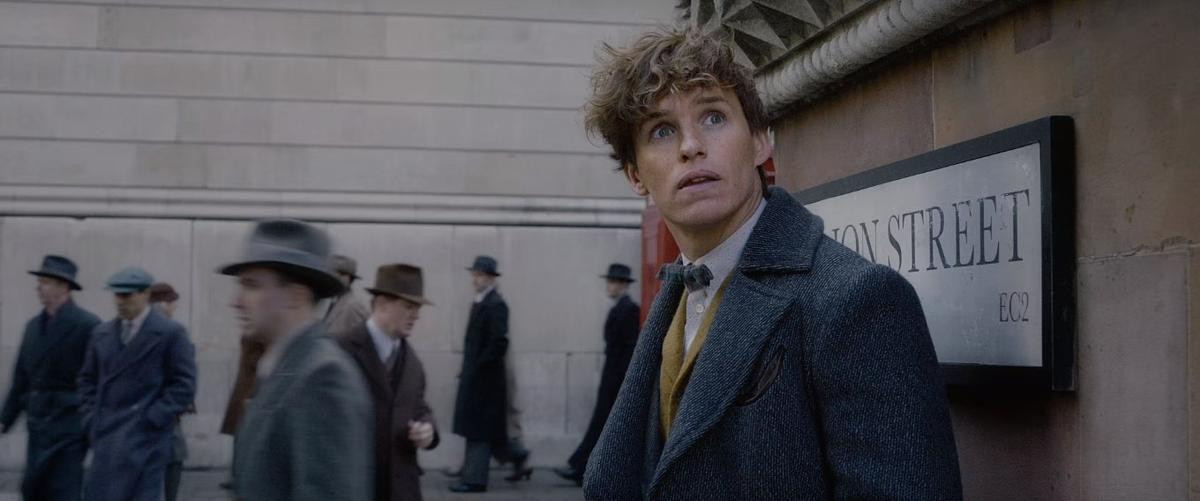 Mổ xẻ 10 manh mối trong teaser đầu tiên ‘Fantastic Beasts 2 - Tội ác của Grindelwald’ Ảnh 1