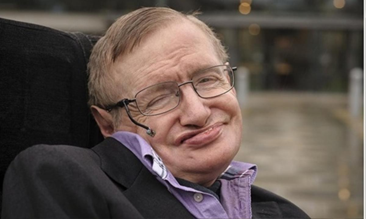 Bật mí về cô con gái nuôi người Việt của thiên tài vật lý Stephen Hawking Ảnh 1