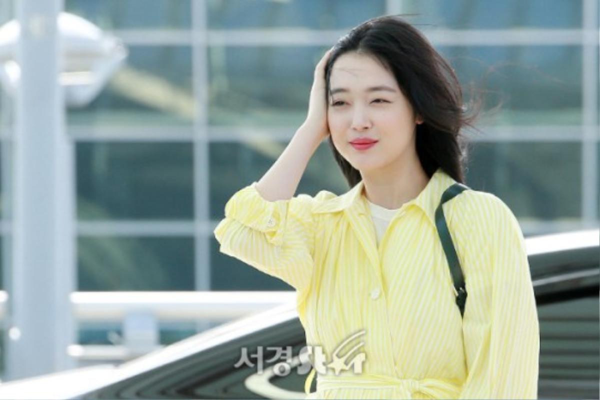 Mũm mĩm hơn cả thời debut, Sulli vẫn khiến fan 'ngã gục' Ảnh 6