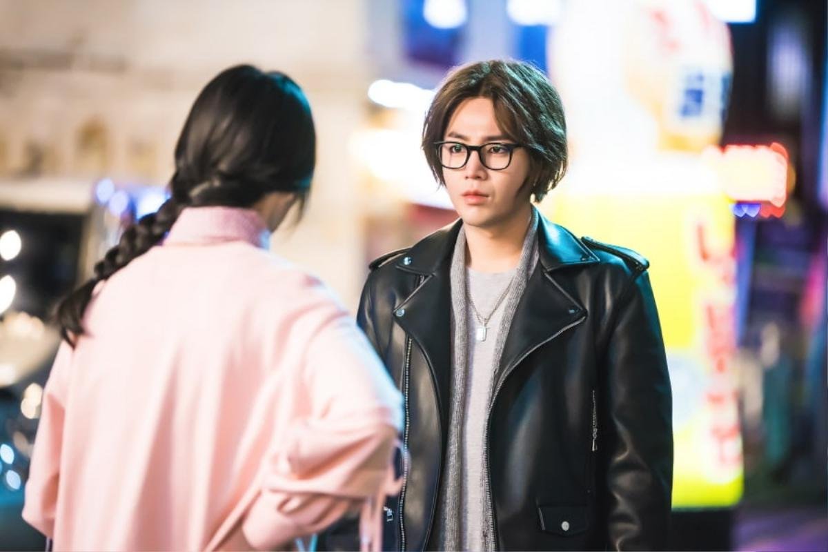 'Switch': Jang Geun Suk cải trang tương tự vai diễn cũ trong 'Mary stayed out all night' Ảnh 2