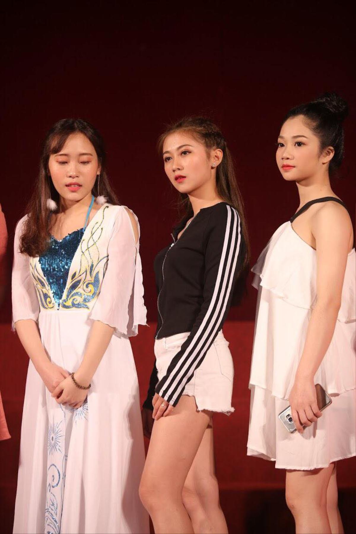 Gặp nữ sinh không biết đi giày cao gót nhưng vẫn lọt top 12 Miss ĐH Thủy Lợi vì quá xinh đẹp Ảnh 4