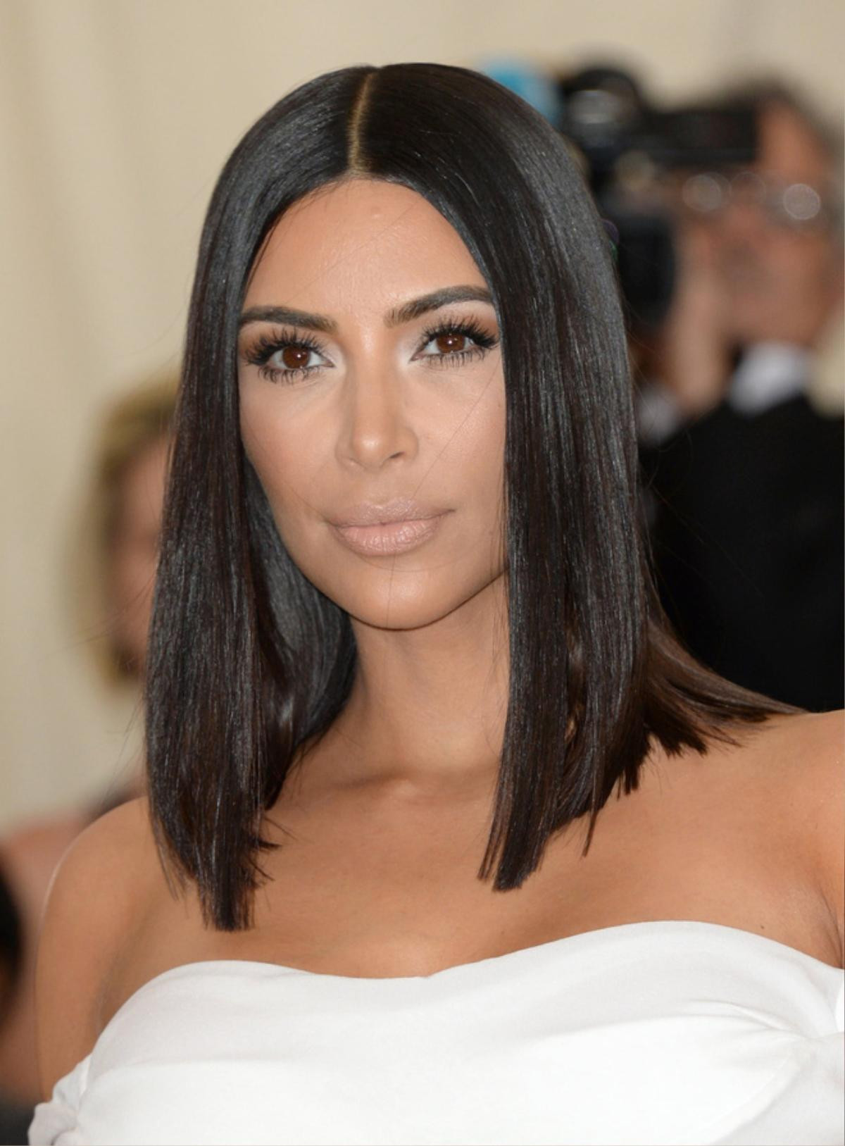 Chi hơn 11 tỉ đồng để thẩm mỹ giống Kim Kardashian, cô gái này khiến ai cũng bất ngờ với diện mạo sau dao kéo. Ảnh 1