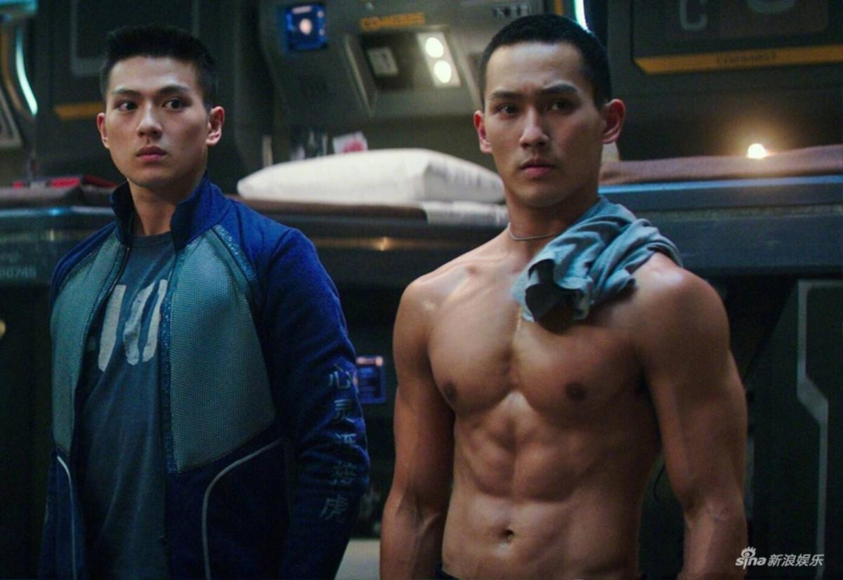 Không phải Cảnh Điềm, Huỳnh Khải Kiệt mới là người 'cứu' phim 'Pacific Rim 2' Ảnh 1