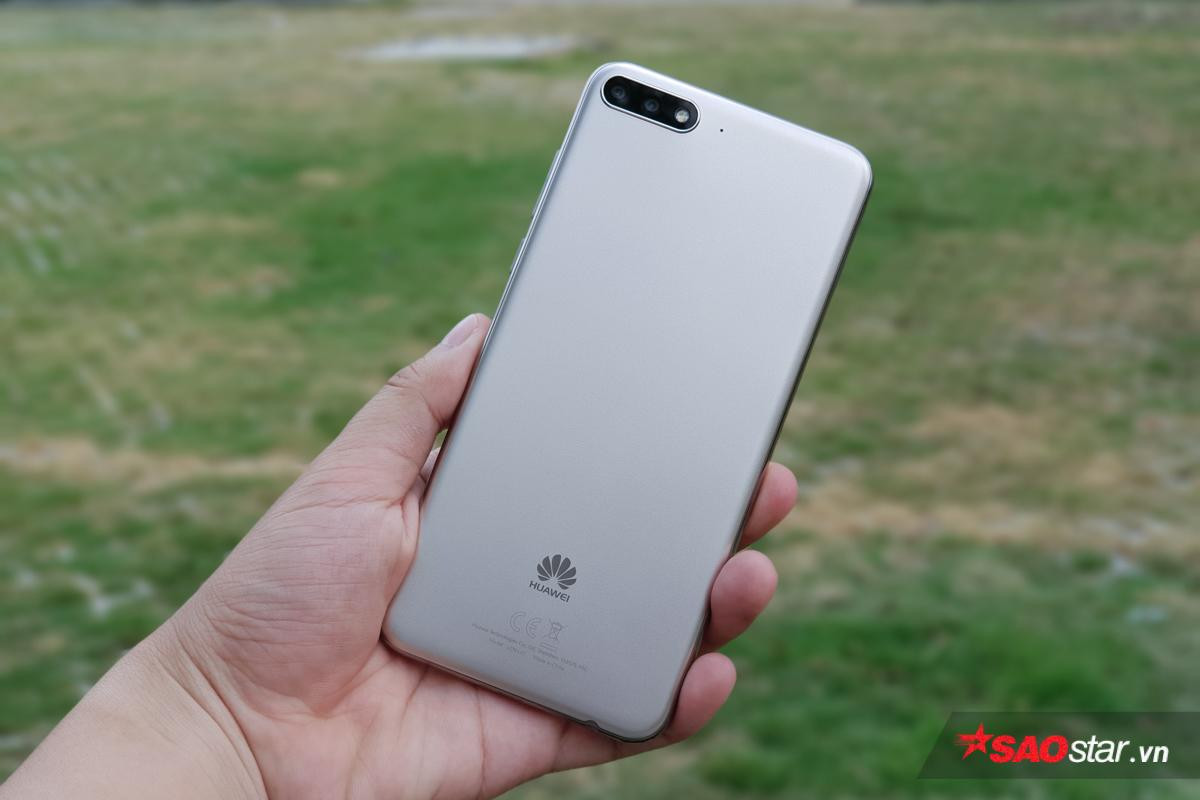 Trên tay nhanh Huawei Y7 Pro 2018: Thiết kế đẹp với màn hình tràn viền và camera kép Ảnh 2