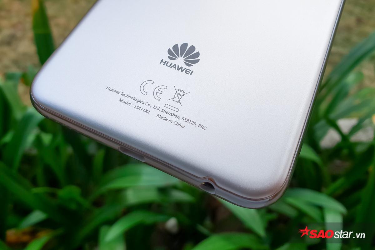 Trên tay nhanh Huawei Y7 Pro 2018: Thiết kế đẹp với màn hình tràn viền và camera kép Ảnh 14