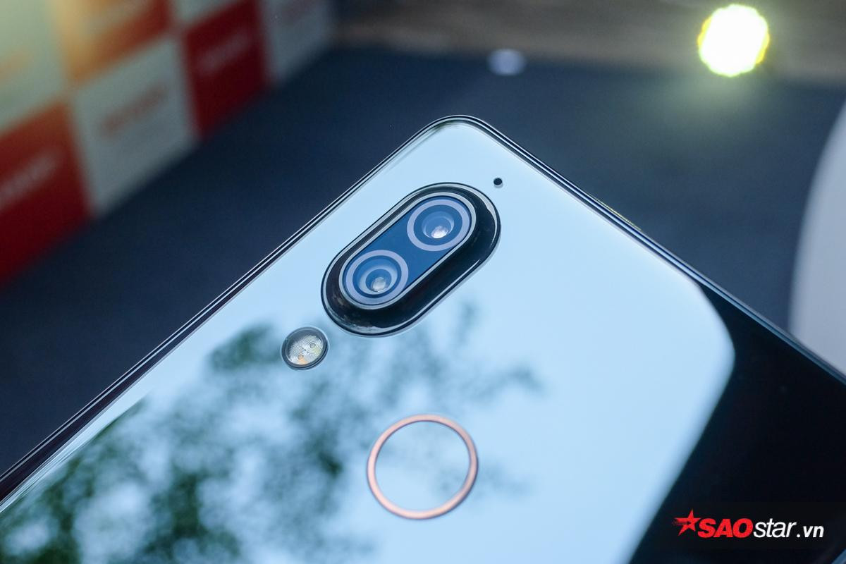 Sharp ra mắt Aquos S3 tại Việt Nam: viền màn hình siêu mỏng, camera kép, giá 8,99 triệu đồng Ảnh 3